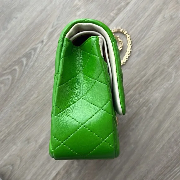 Green quilted leather bag - Picture 3 of 12